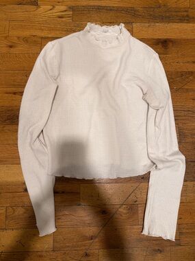 Steve Madden Ivory Ruffle Mock Neck Ribbed Long Sleeve Top